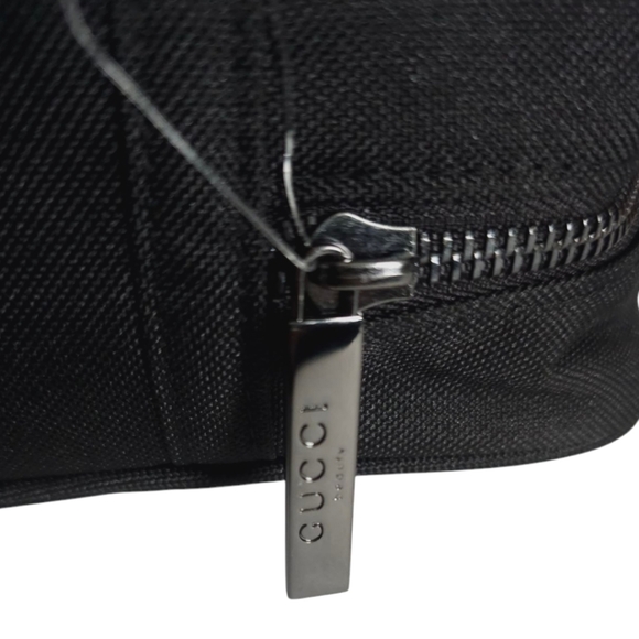 Gucci Beauty Canvas Makeup Bag Black NWOT Travel Cosmetics Pouch - Picture 8 of 17